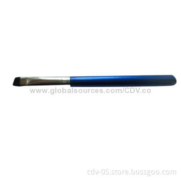 Eye shadow brush with wooden handle, manufacturer